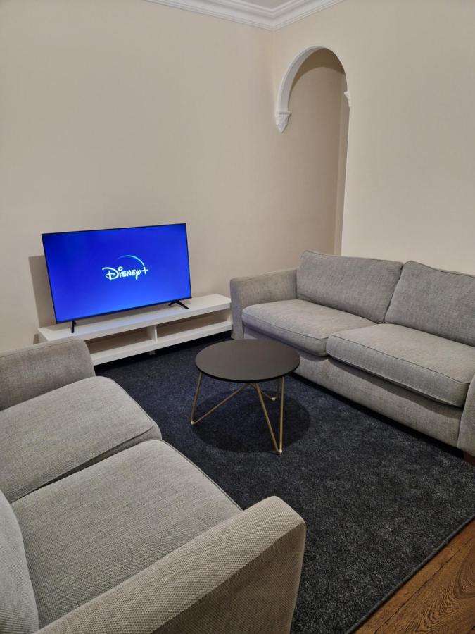 Homely 3-Bed House In Bham 15 Min From City Centre Бірмінгем Екстер'єр фото